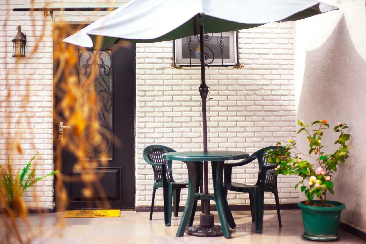 Firuzi Apartment Tbs Тбилиси Экстерьер фото